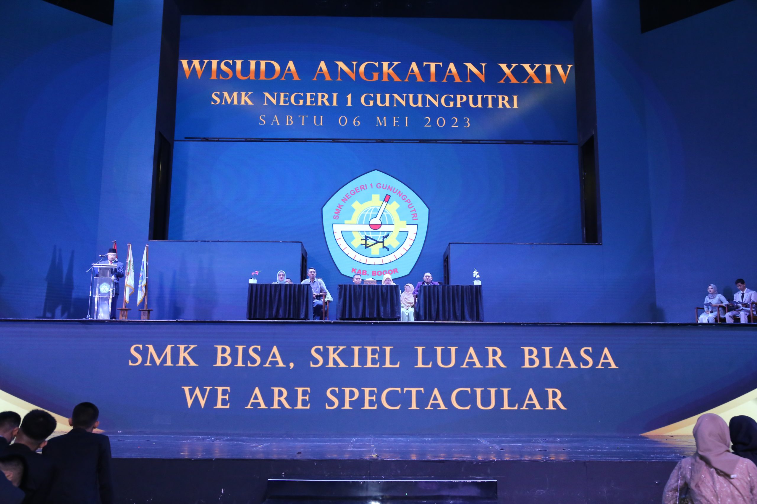 Read more about the article Wisuda Angkatan XXIV Tahun 2023 SMK Negeri 1 Gunungputri Kabupaten Bogor